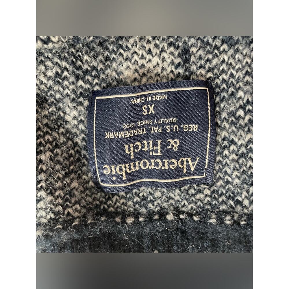 Abercrombie & Fitch Women Navy and White Knit Sweater Label Detail size xs - Picture 6 of 10